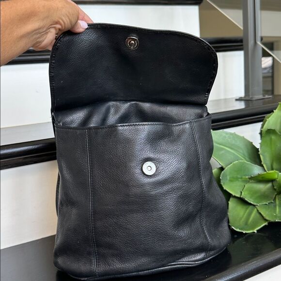 Tignanello Genuine Leather Shoulder Bag – Unique Croc-Embossed Flap Soft Lux - Picture 10 of 12